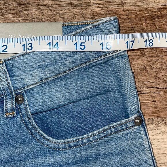 Everlane Womens High Rise Skinny Ankle Boyfriend Jeans Light Wash Size 32 NWT - Picture 9 of 11